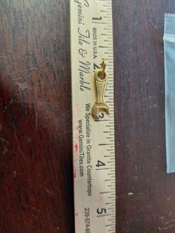 18K Gold Wrench ,acid Tested To 18k 2.3 Gr.