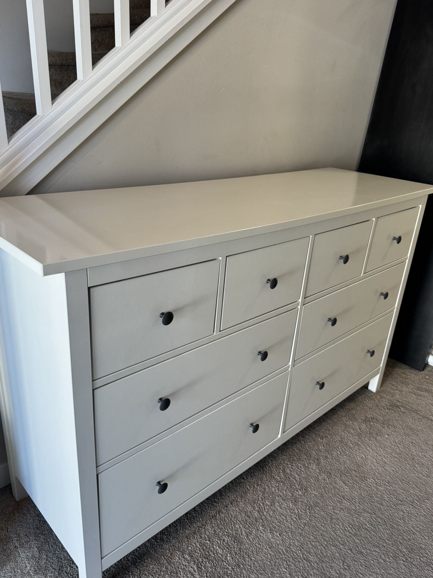 Ikea 8- drawers white glossy Dresser With Glass Top 