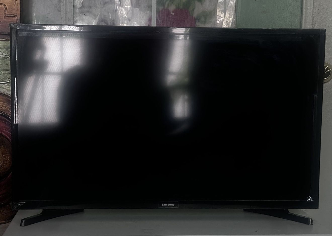 Samsung 32’ Smart TV