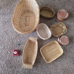 Miscellaneous Baskets , Art Deco, Useful Trinkets 