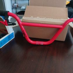 Red SE Handlebars/Vans Hand Grips/Tektro Brakes