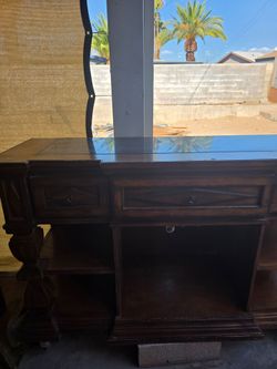 Tv stand /  (Fixer-Upper Deal)