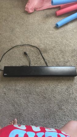 LG Soundbar with Cable