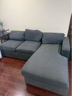 Gray Couch/sofa