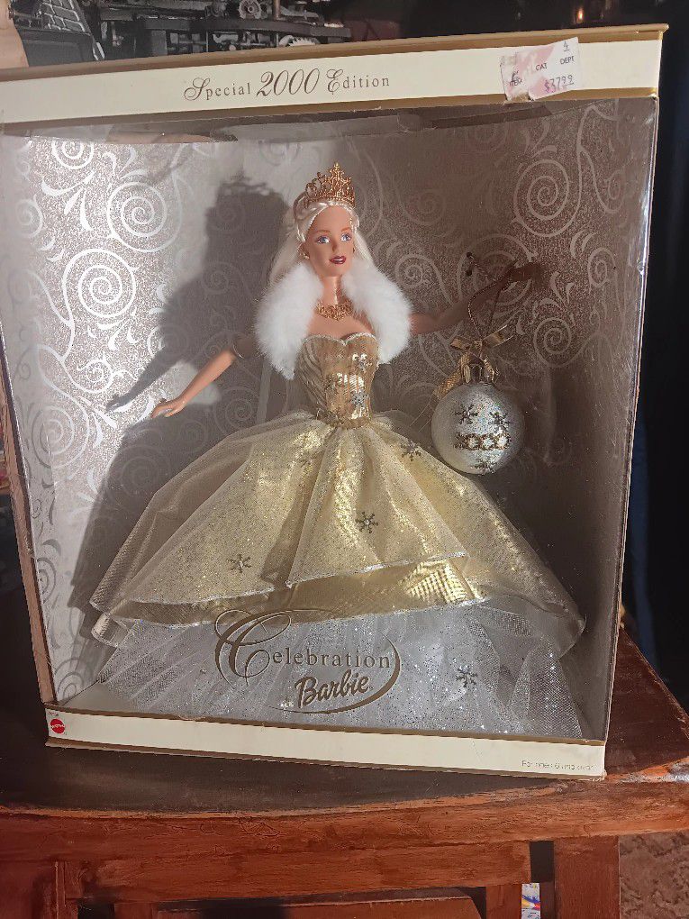 Special Edition Celebration Barbie 2000 Edition - UNIQUE NEW IN BOX