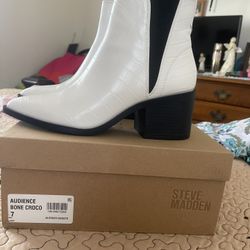 Steve Madden Boots