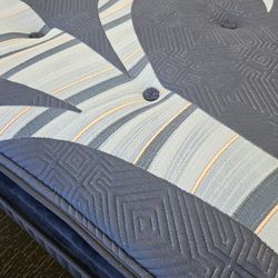 Sterns And Foster Mattresses 60% Off!!!