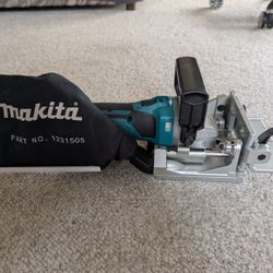 Makita XJP03Z 18V LXT Plate Joiner, Biscuits, 5.0Ah 18V Battery