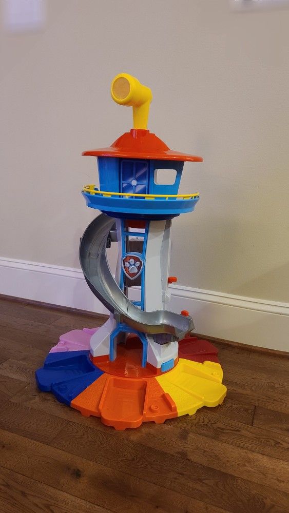 Paw Patrol - My Size Lookout Tower with Exclusive Vehicle, Rotating Periscope and Lights and Sounds