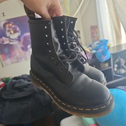 Doc Martins Womens Size 6 US