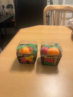 NeeDoh Groovy Fruit