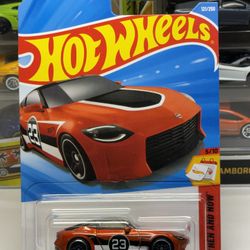 🇯🇵 Hot Wheels 2025 - Copper 2023 Nissan Z - Then & Now 121/250 - 1:64