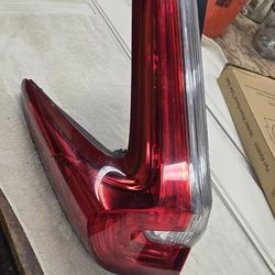 Honda Crv Left Tail Light 