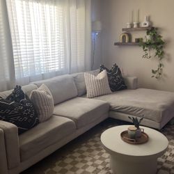 Ashley’s Sectional Grey 