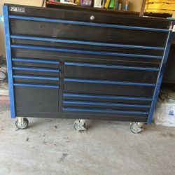 USA Tools rolling toolbox w/ 12 drawers