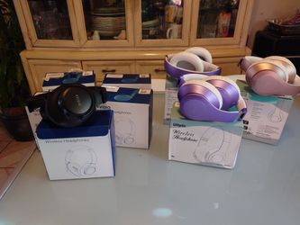 Wireless head phones