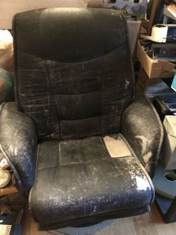 Free comfy reclining chair

