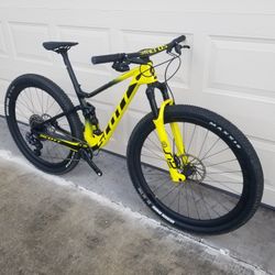 Bicycle SCOTT RC SPARK Size Small NEW BIKE