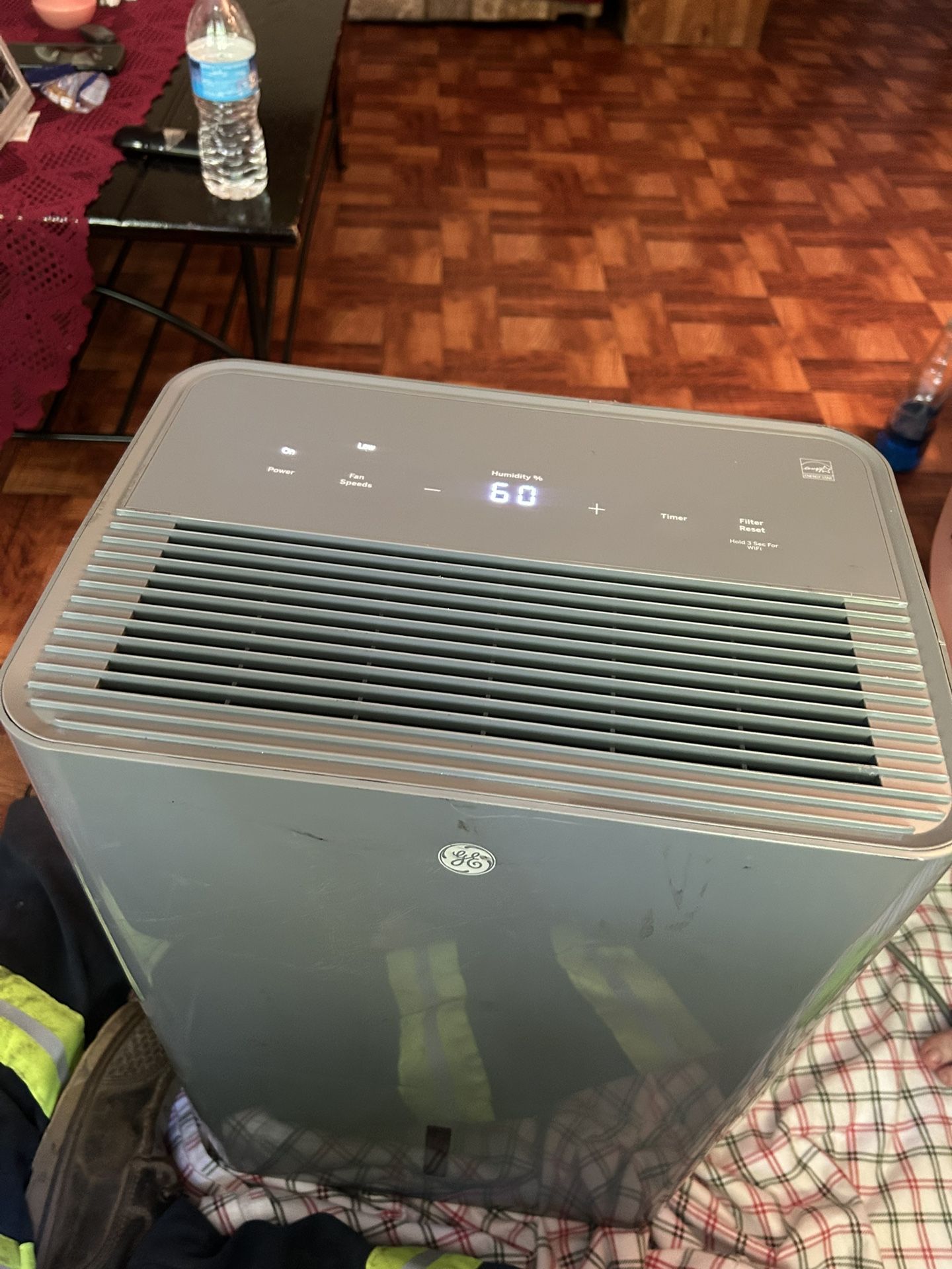 GE APPLIANCES DEHUMIDIFIER