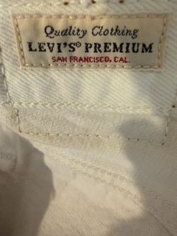 Levi’s size 27