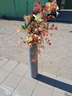 Hi , flowers in five feet tall , very good
