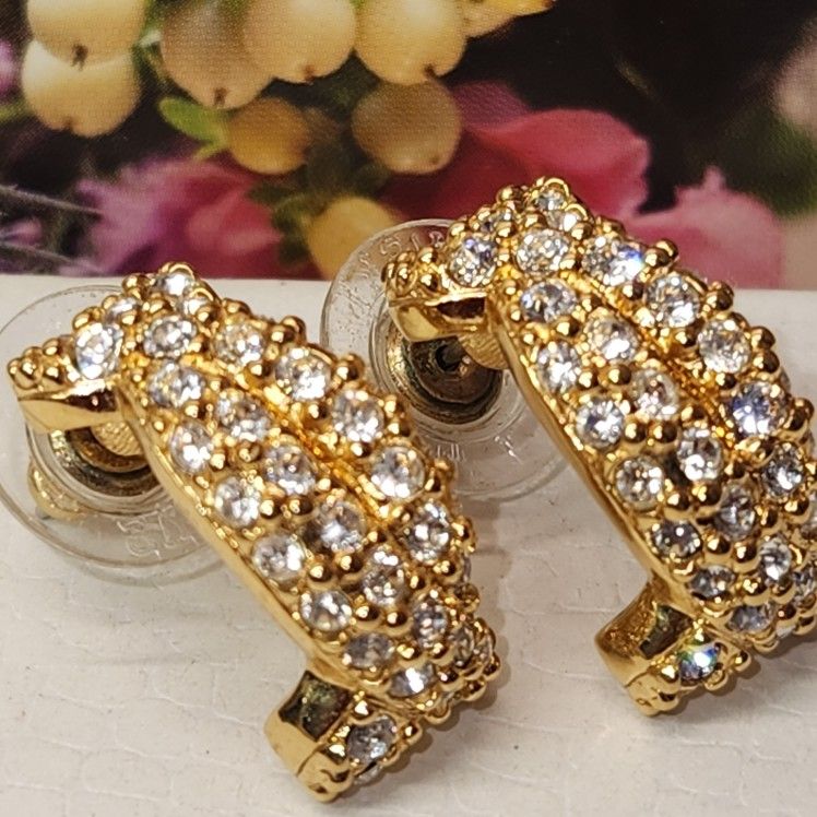 #2271, SWAROVSKI HUGGIE CRYSTALS EARRINGS, GOLD PLATED