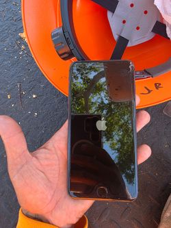 IPHONE 8 PLUS