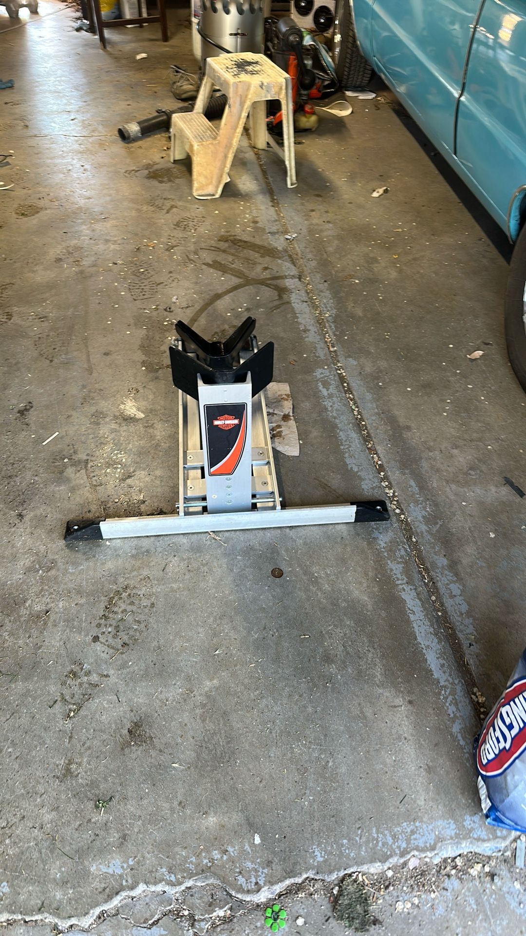 Harley Davidson Cruiser Cradle Wheel Chick