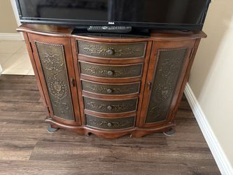 Storage Buffet with Drawers and shelves