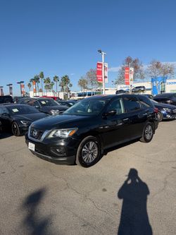 2017 Nissan Pathfinder