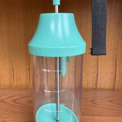 Pampered Chef Batter Mixer And Dispenser 