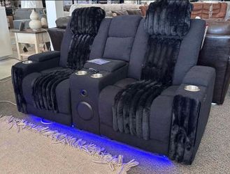 Olivia 🎉 brand new/ modern/luxury 🌼 Black Home Theater Power Recliner Loveseat