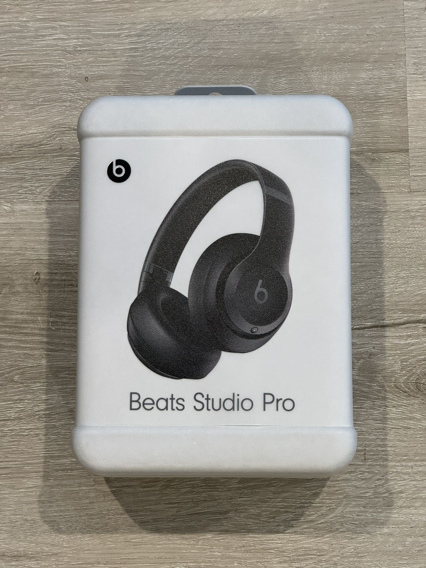 Beat Studio Pro Black - Wireless Bluetooth Noise Cancelling Headphones