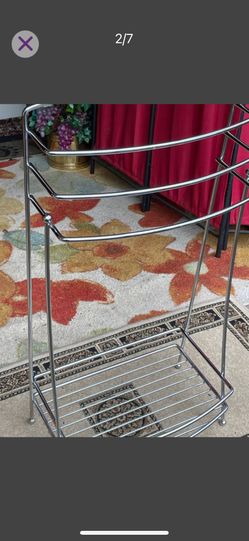 Like New Stainless Steel Towel Rack with Bottom Shelf - 34H x18W x 10D - Heavy duty  