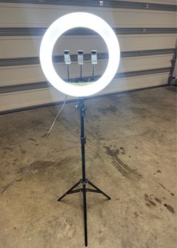 Ring light