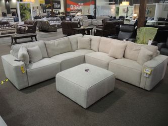 Moto Motion Mod 5 Piece Media Sectional