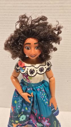 Disney Encanto Mirabel @ToyBros