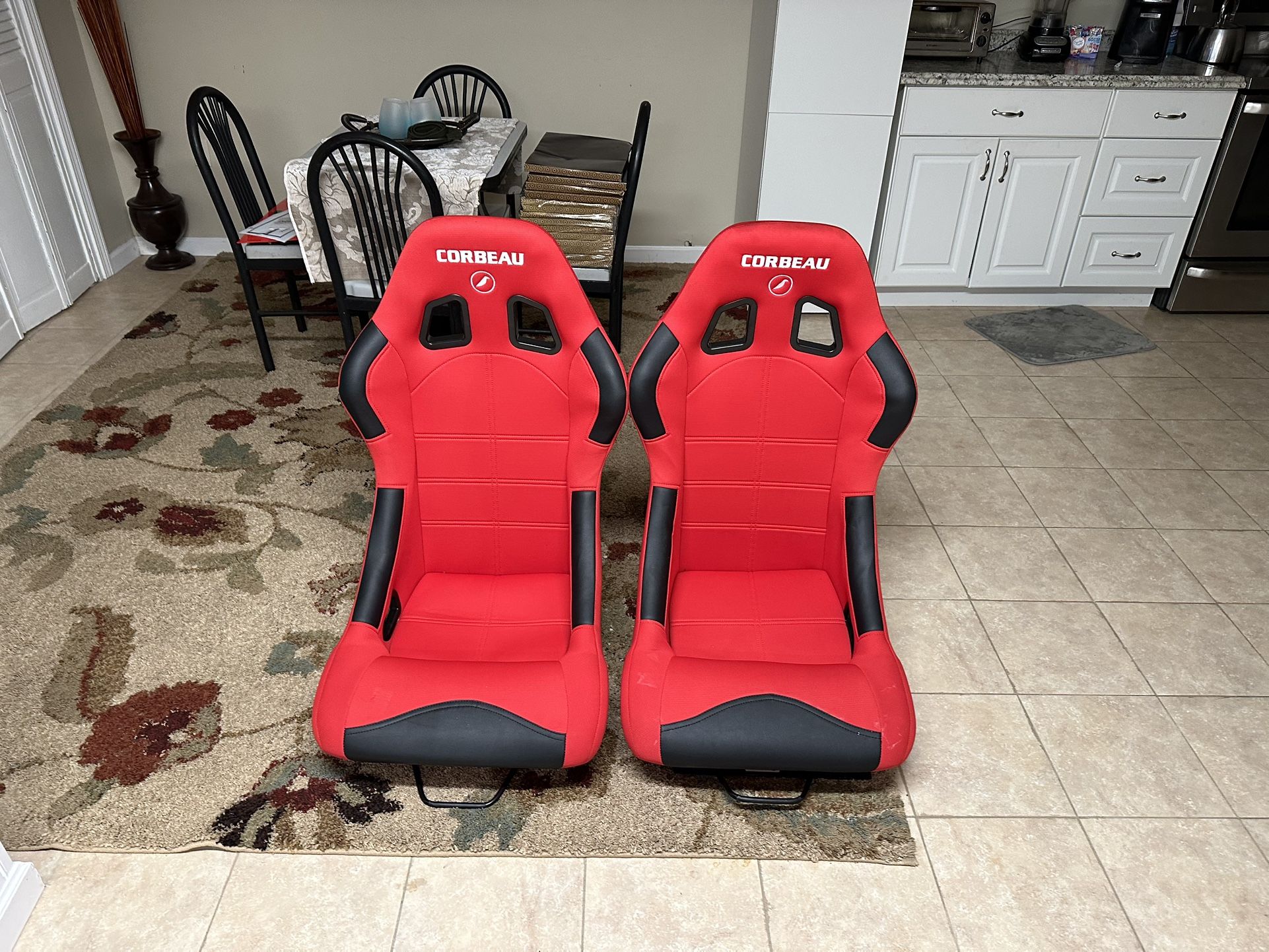 Car bucket seats
