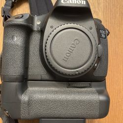 Canon EOS 7D with BG-E7 Grip
