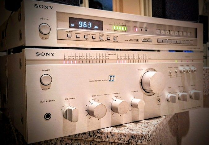Sony TA-F60 Integrated Stereo Amplifier /Sony ST-J60 FM Stereo Tuner. Japan 1979