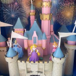 Sleeping Beauty Castle Okay Set Missing Some Figures