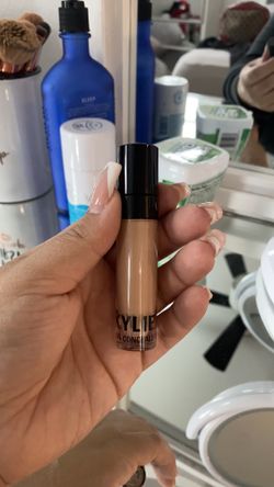 Kylie Cosmetics Concealer Maple 