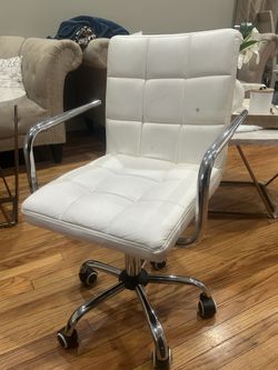 White Cushion Metal Office Chair