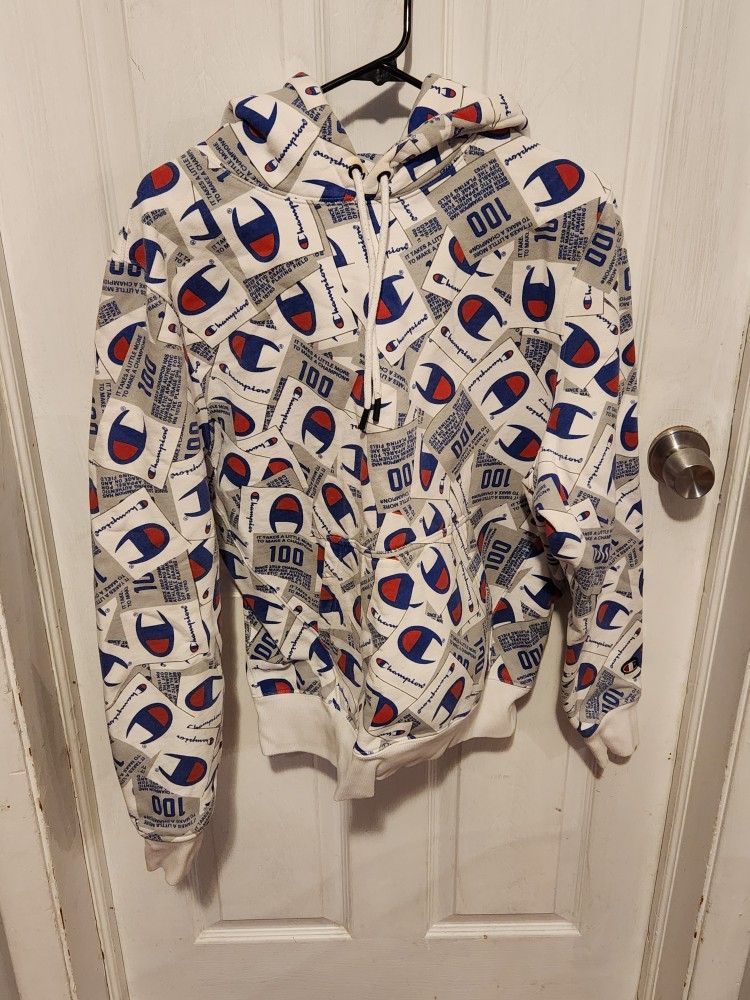 Champion Pullover Sweatshirt.  Size Large.  PERFECT CONDITION! 