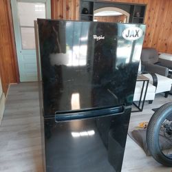Whirlpool Refrigerator 