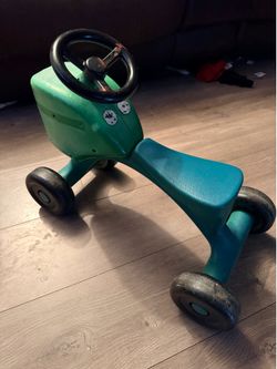 John deer toddler ride on toy