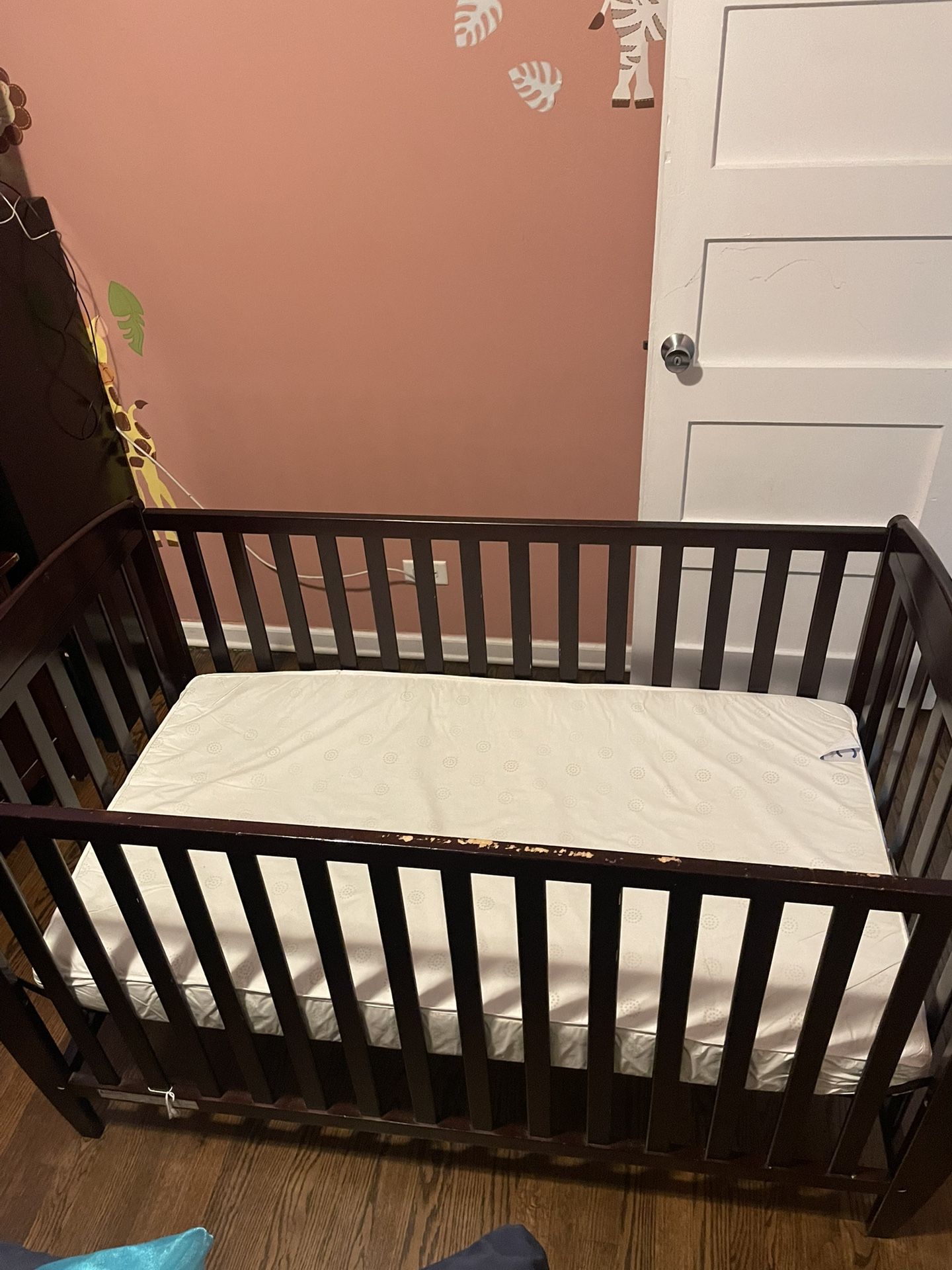 Delta Crib