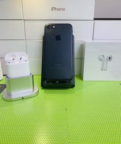 🔥📲iPhone 7 32Gb factory unlocked with warranty