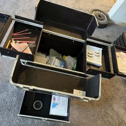Travel makeup case w/ storage draws