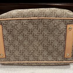 Dooney & Bourke Purse